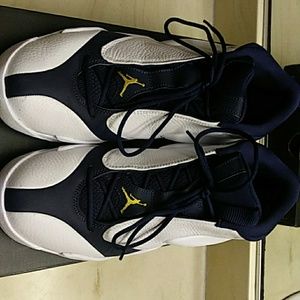 JORDAN JUMPMAN QUICK 23